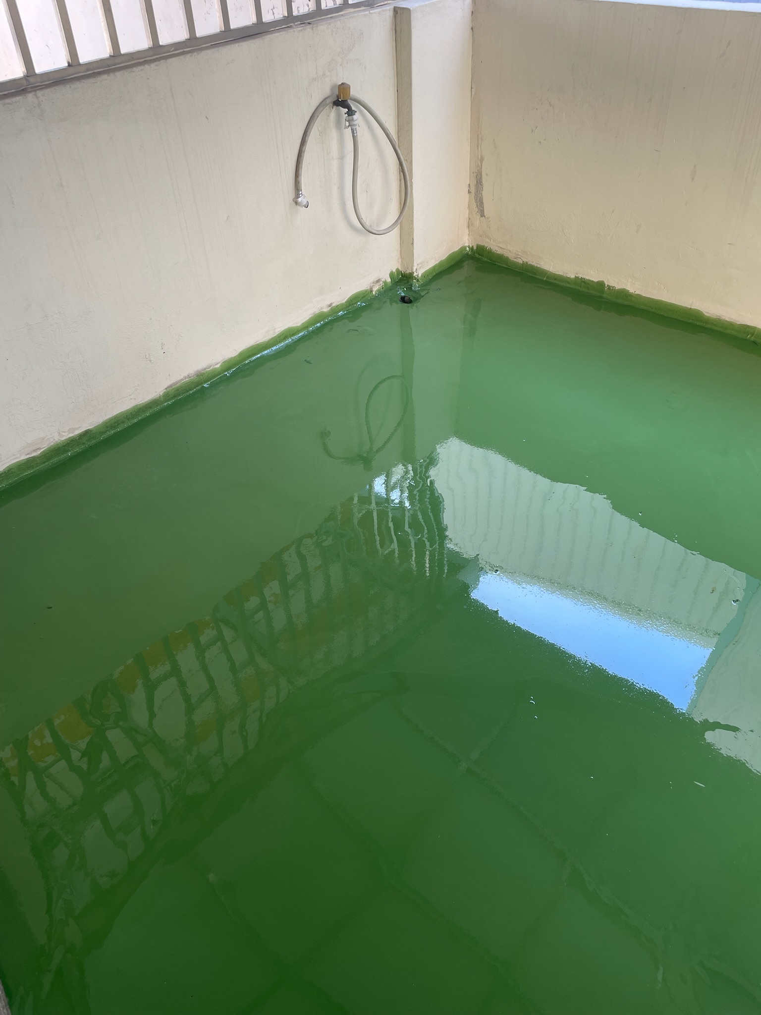 屋頂防水落水頭角落細節
